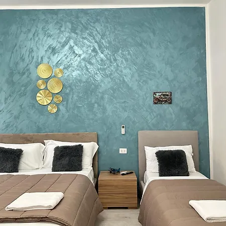 Venetian Nexus Couette-café